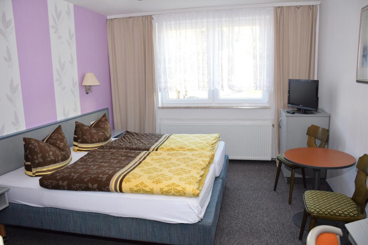 נויהאוס אם רנווג Marschalls Hotel Am Rennsteig מראה חיצוני תמונה